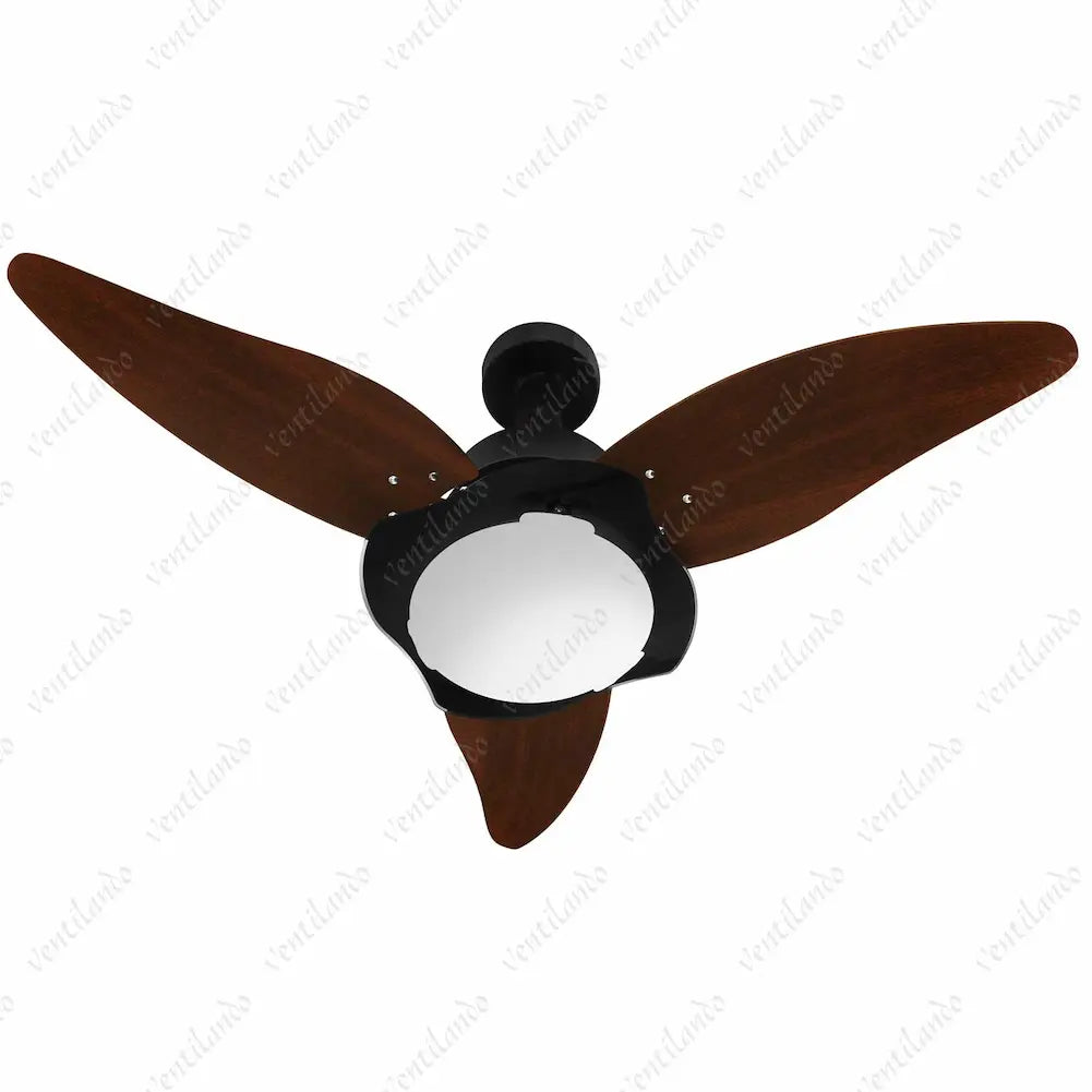 A imagem mostra um ventilador de teto com três pás de madeira na cor tabaco e corpo preto, sem haste de conexão ao teto. O design é moderno, com uma luminária central de vidro, proporcionando uma aparência elegante e funcional.